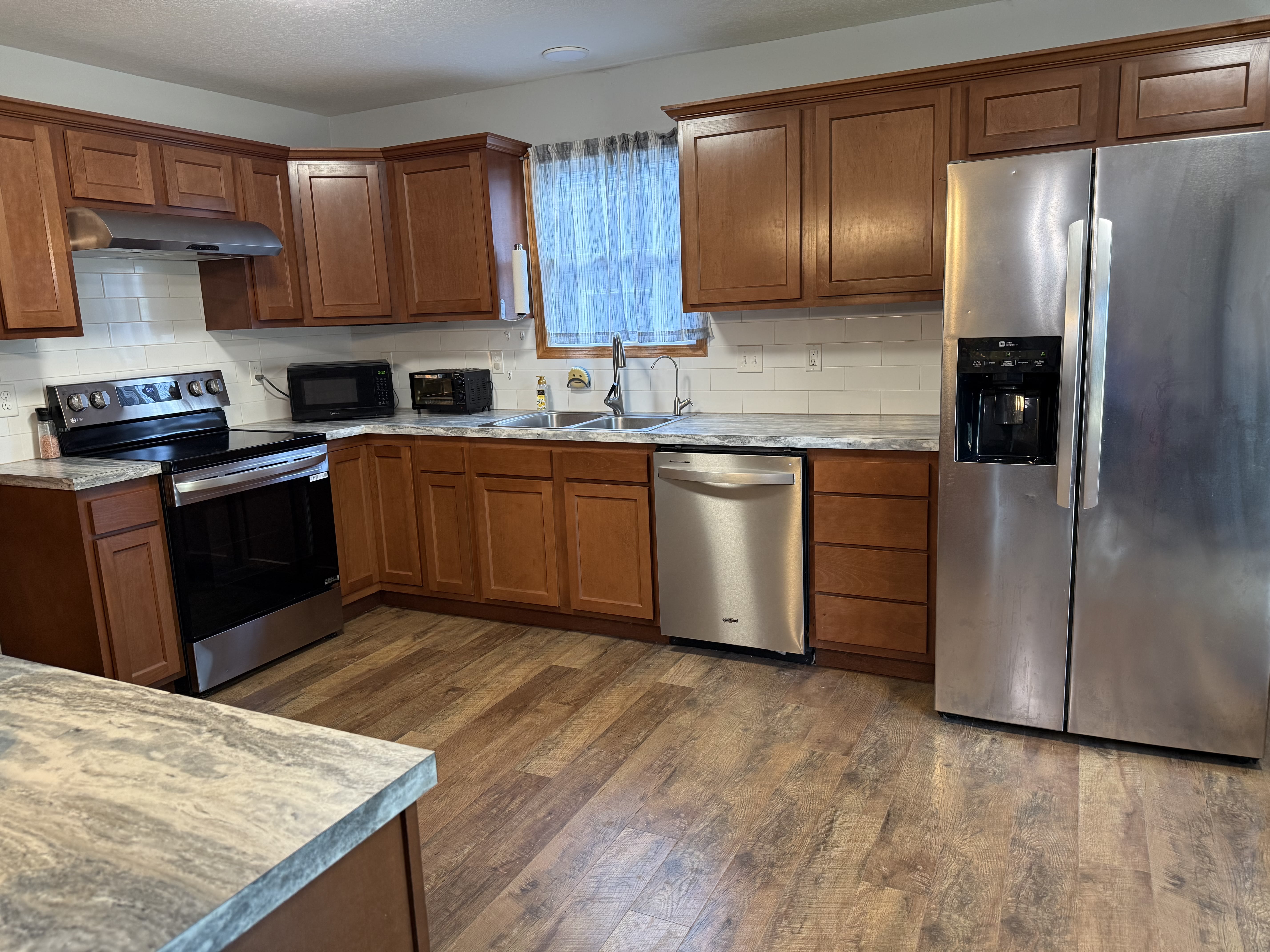 630 W Scott St – photo 2