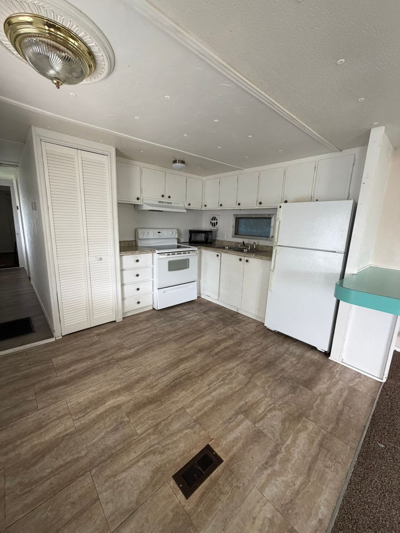 248 Flame Ln – photo 2