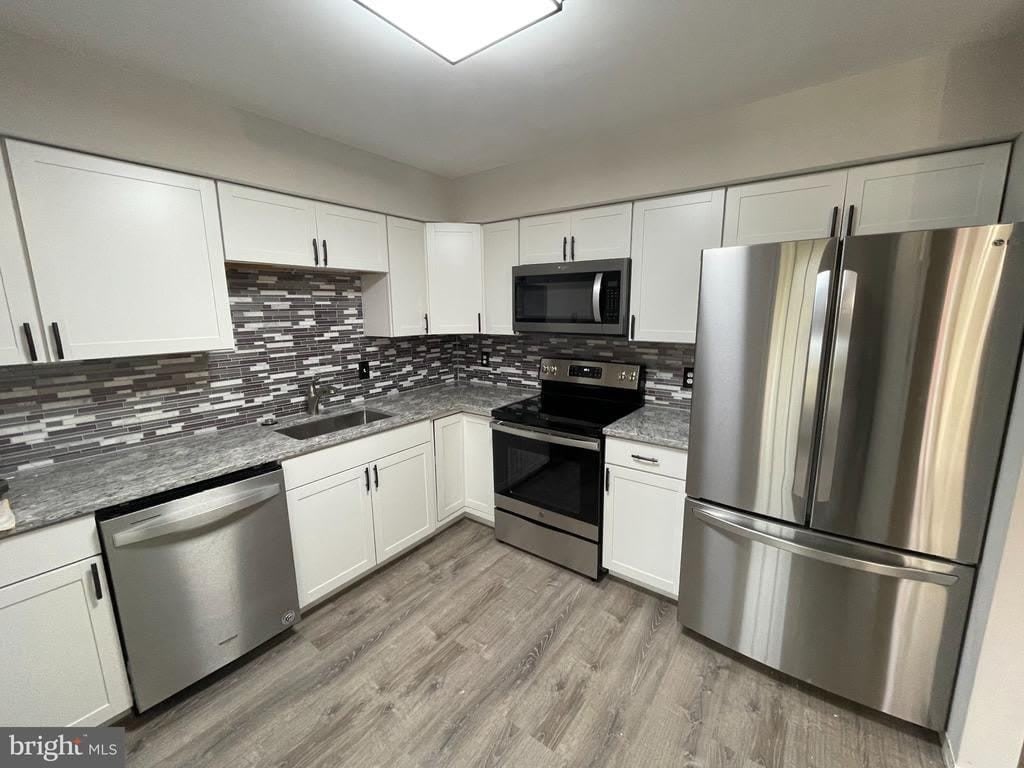 218 VALLEY STREAM LANE – photo 2