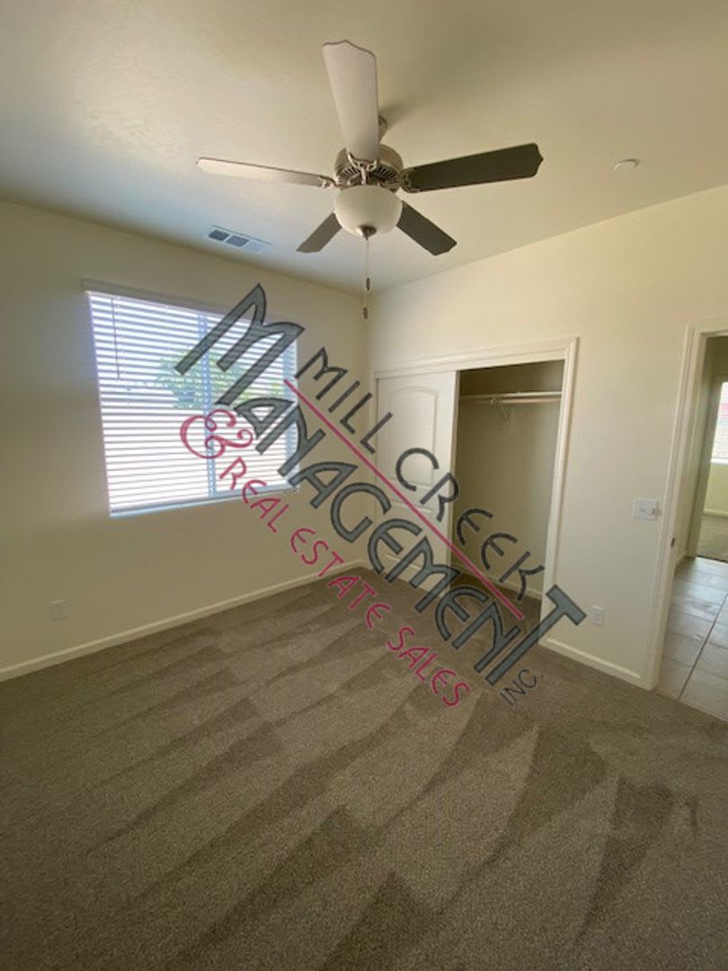 3 Bedroom 2 Bathroom Home in Arbor Gates Gated Community! – photo 5