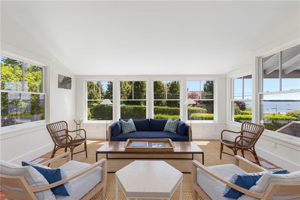 47 Longfellow Road – photo 2