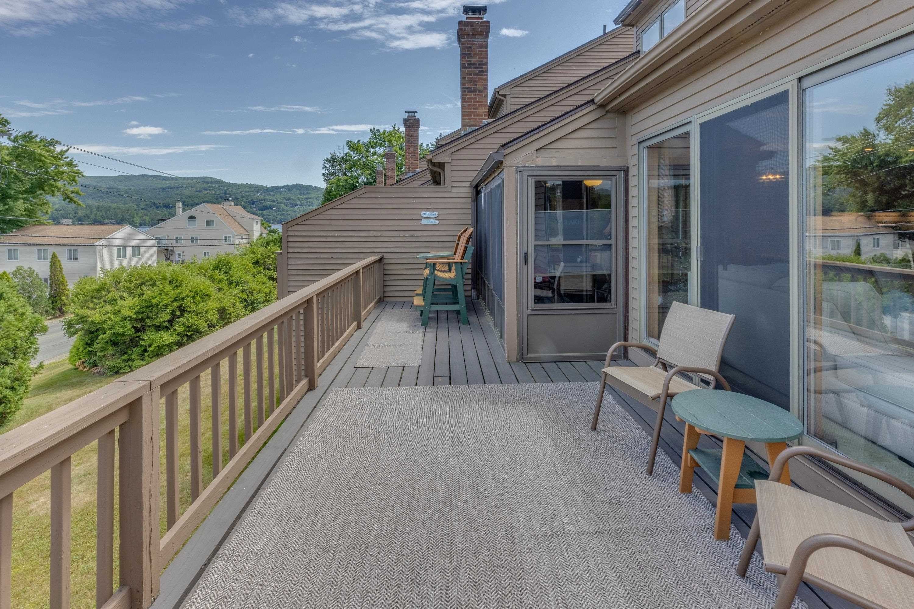 21 Woodbury Drive – photo 4