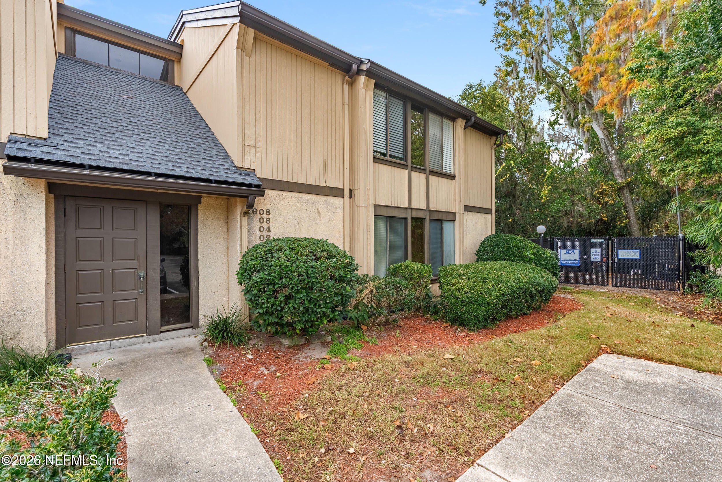 7602 LAS PALMAS Way – photo 2