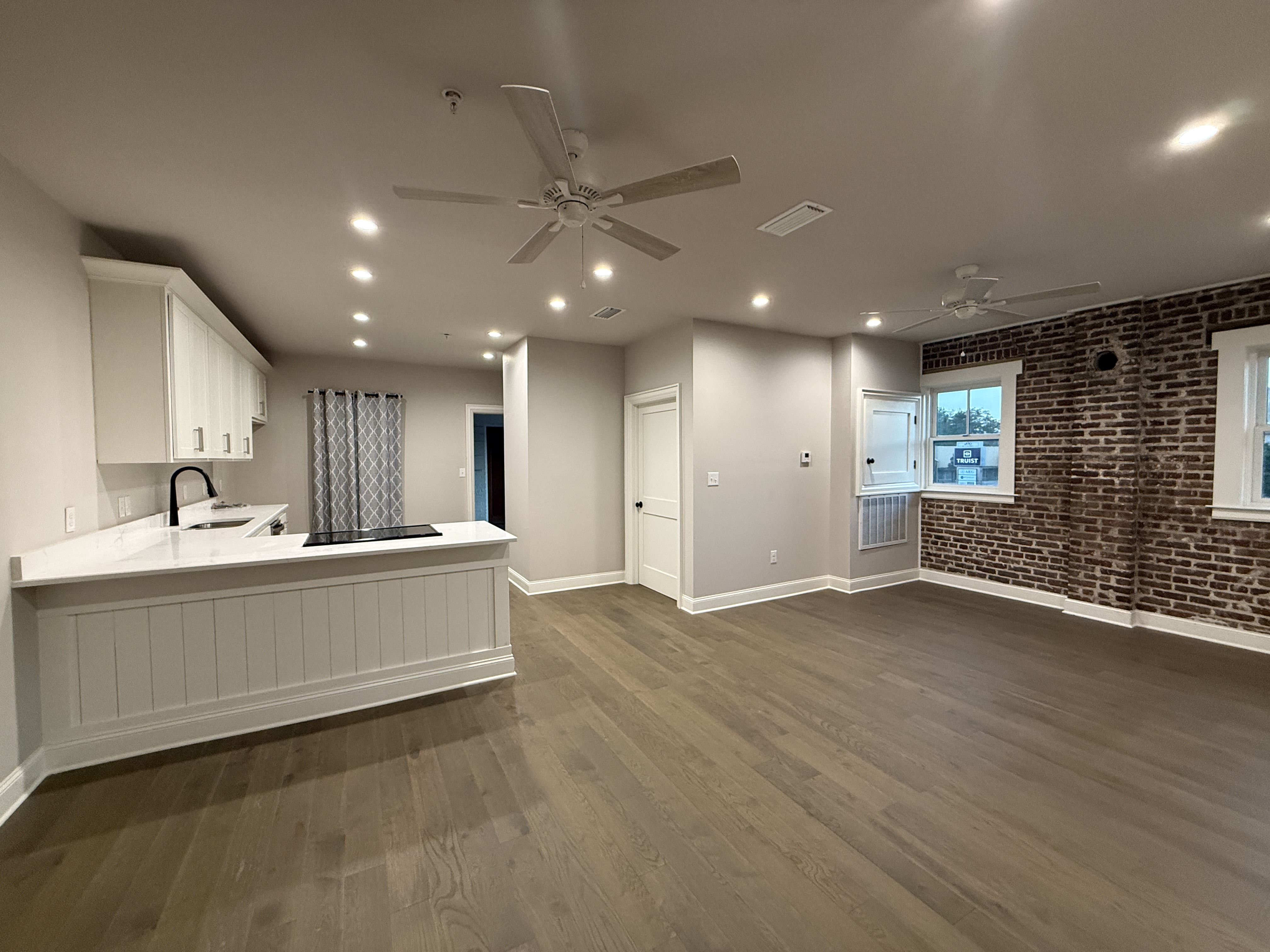 102 N Alston St Unit 203 – photo 5