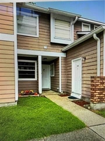 2425 OXFORD Place – photo 1