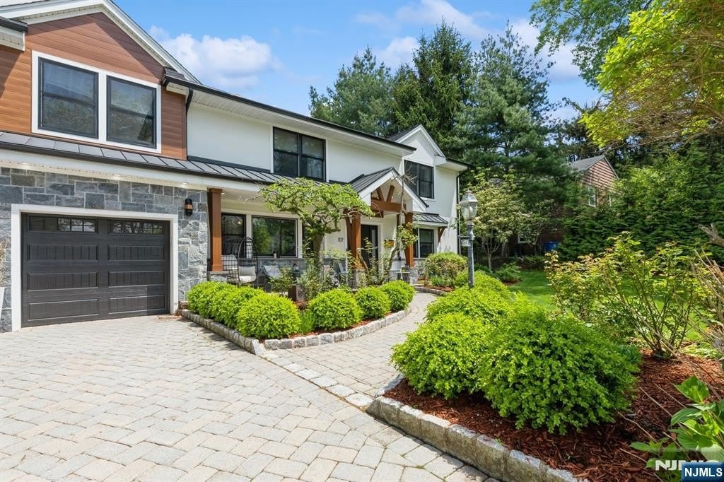 107 Hudson Avenue – photo 4