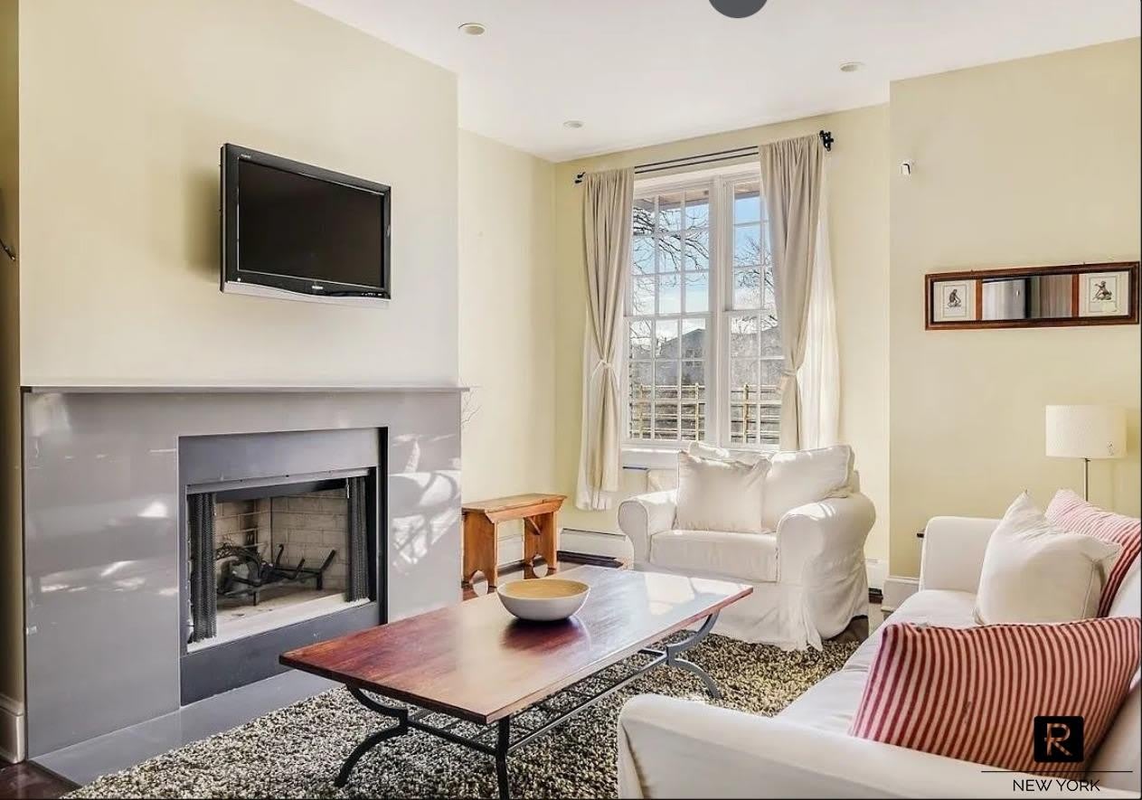 1109 Prospect Avenue – photo 1