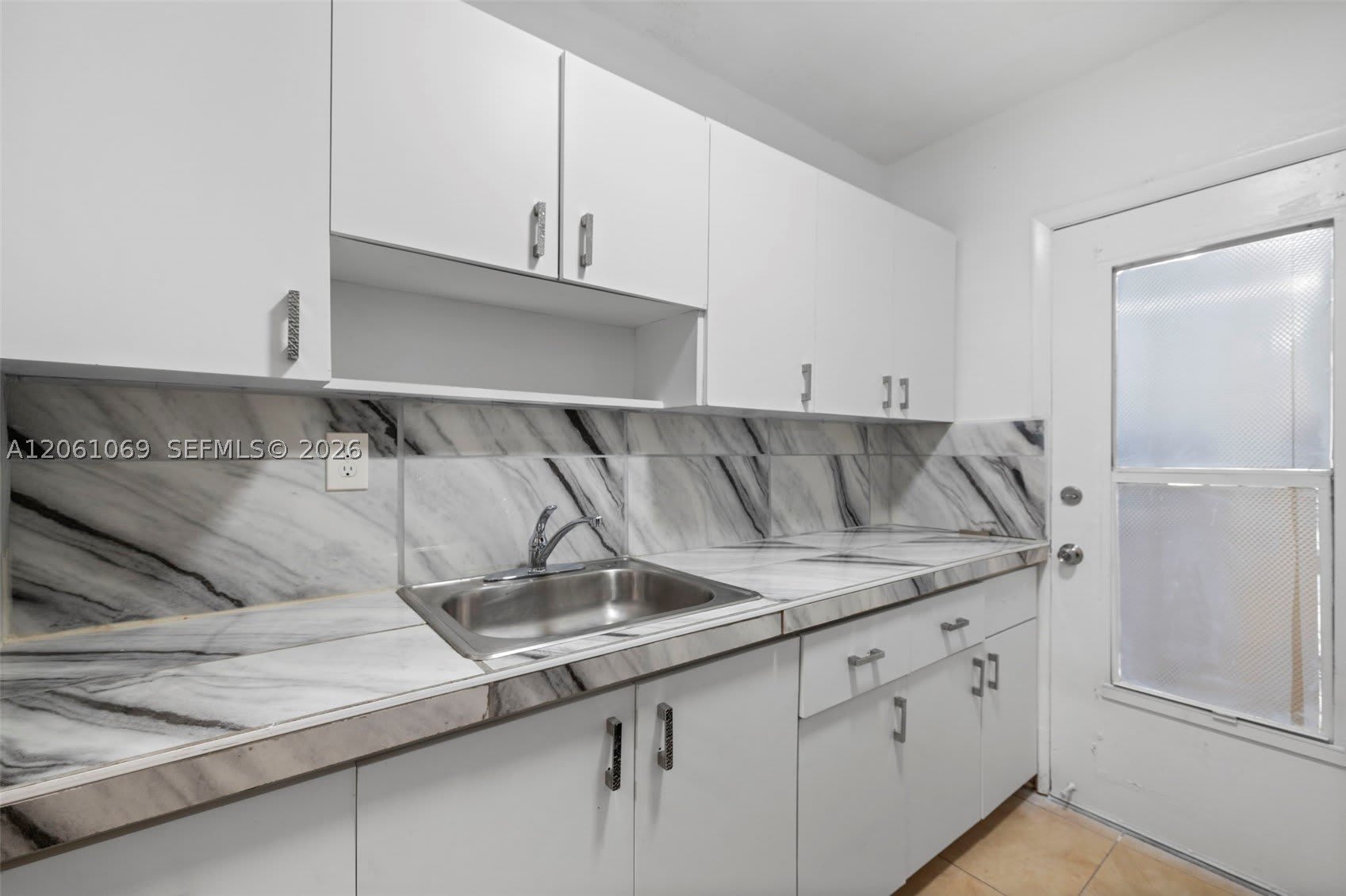 7271 Gary Ave – photo 1