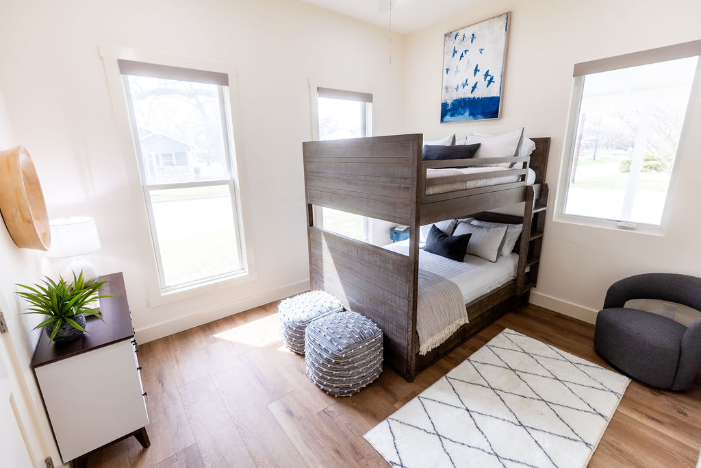 991 Mill Street – photo 2