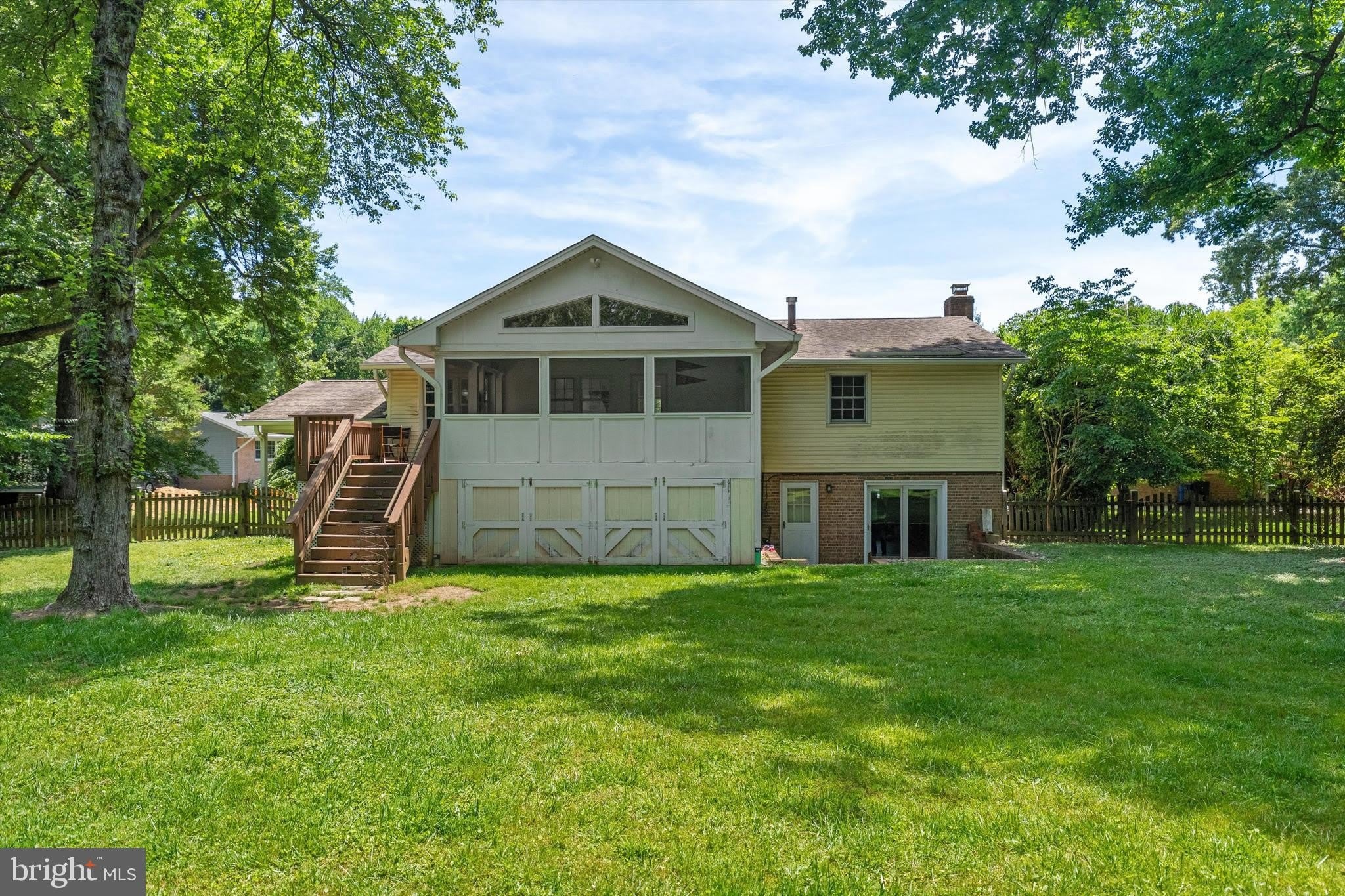 905 CAROLE Court SE – photo 4