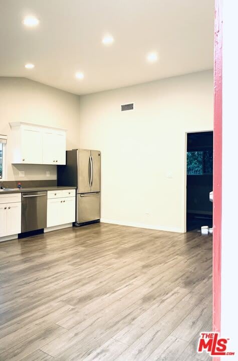 328 W CALIFORNIA Ave – photo 4