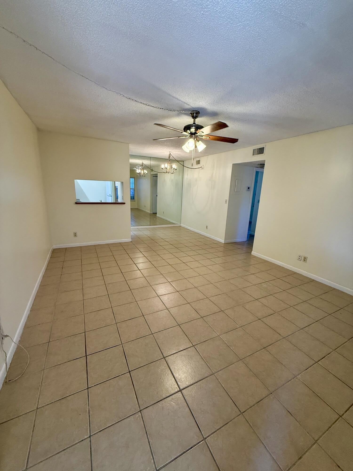 3764 N UNIVERSITY Drive – photo 2
