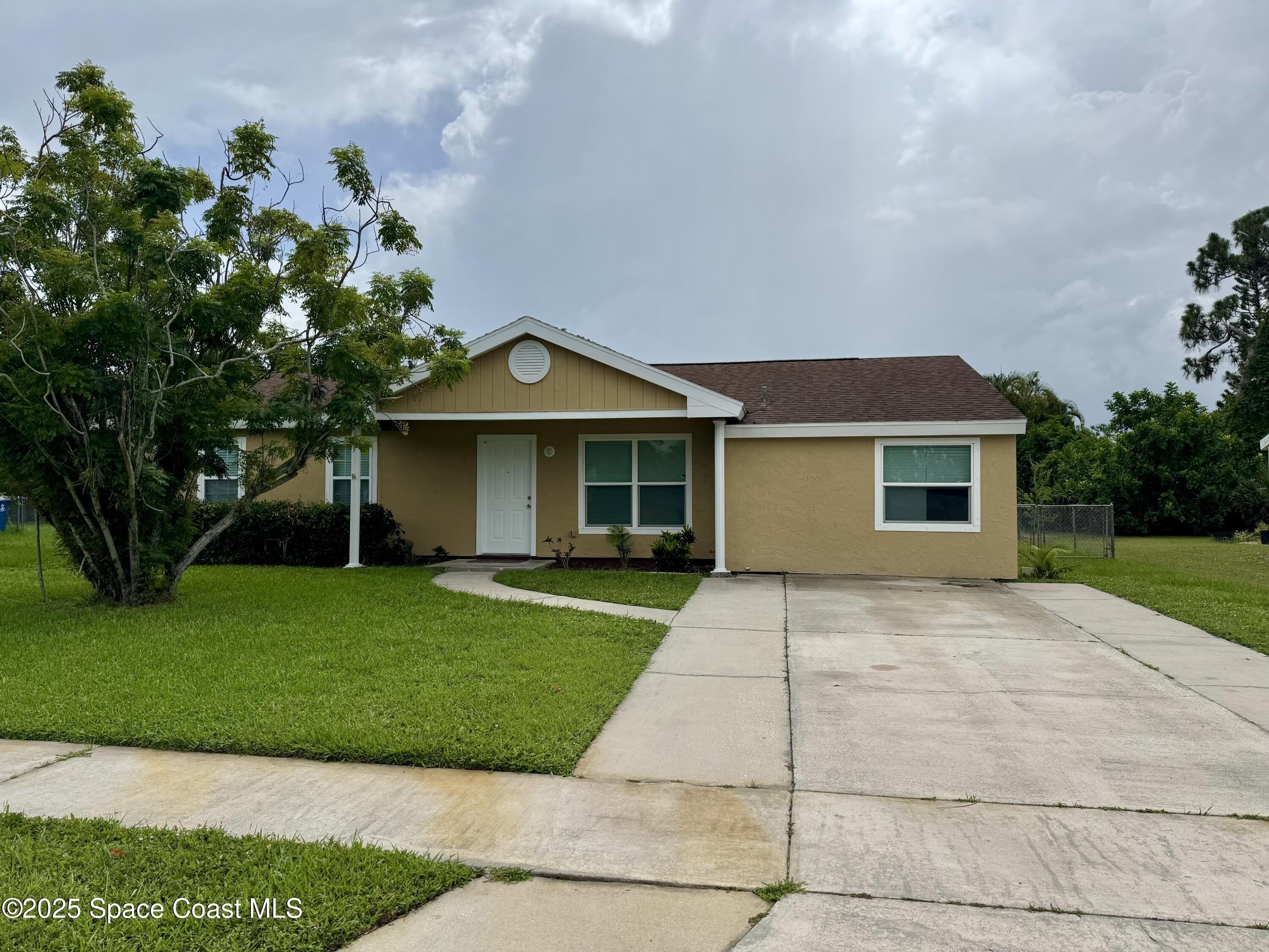1259 Cambo Court NE – photo 1