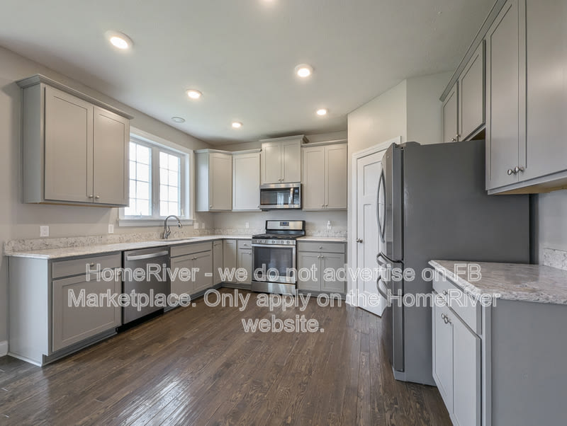 2028 Sir Patrick Dr – photo 2
