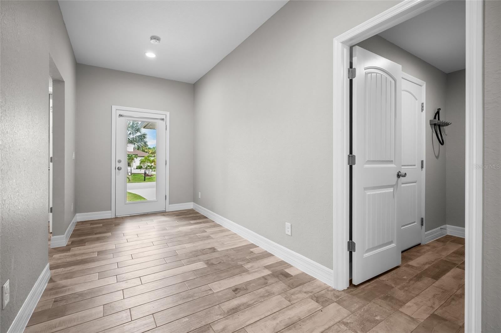 315 SWEETWATER Drive – photo 3