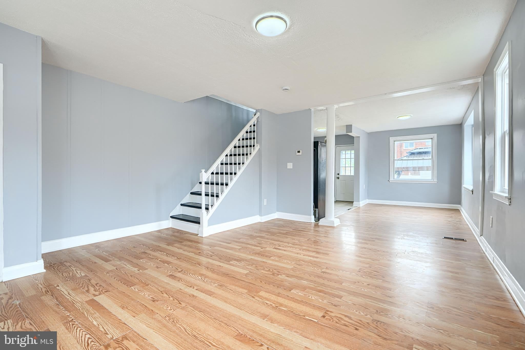 1902 KELMORE Road – photo 3