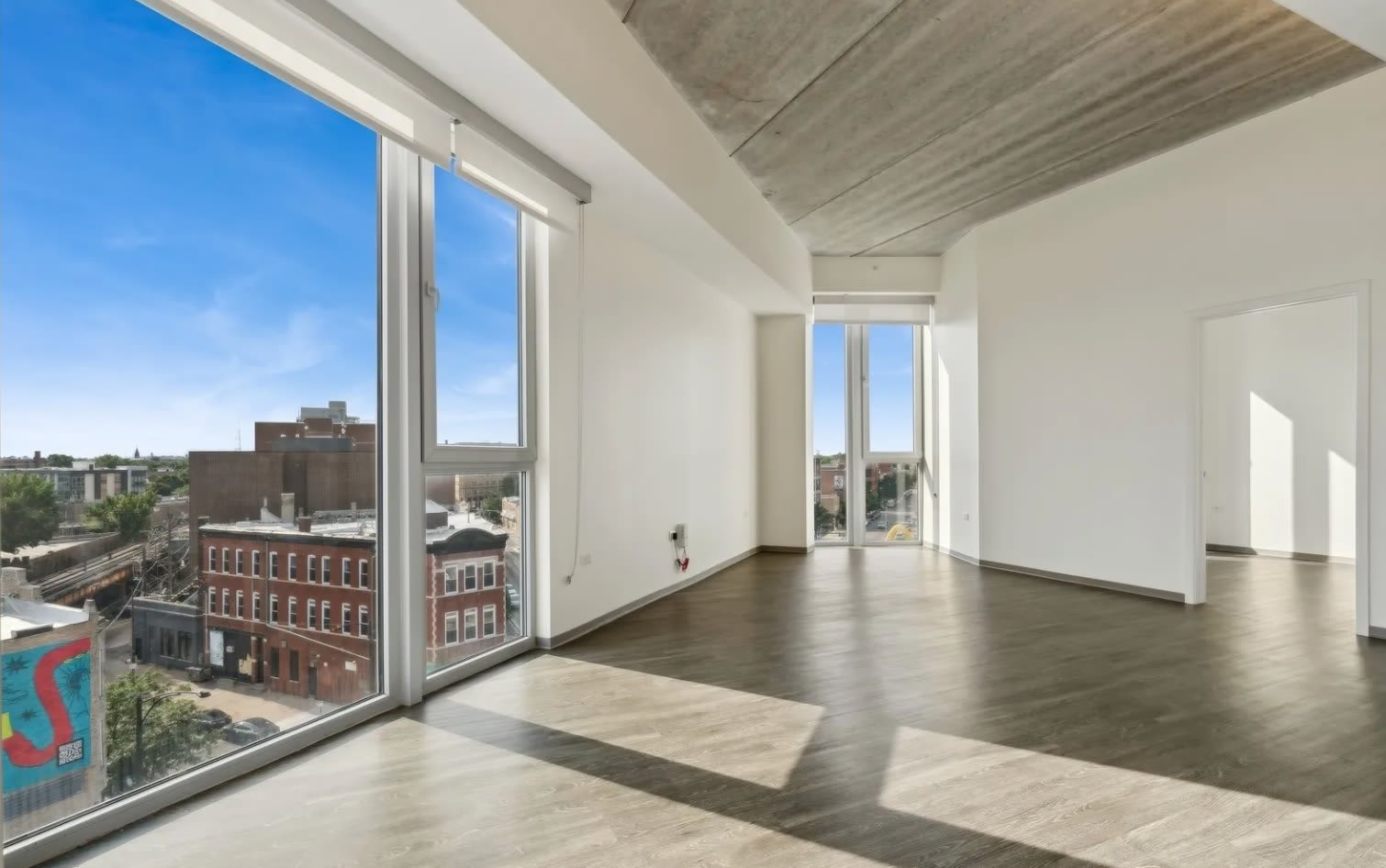 1922 N Milwaukee Ave – photo 4