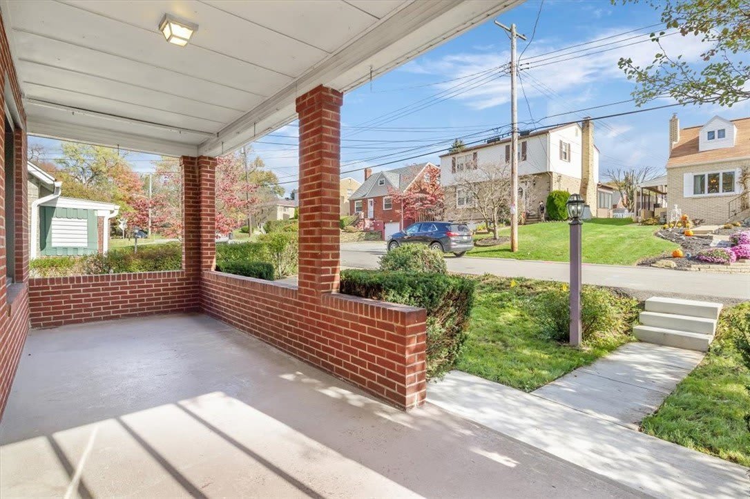 121 1st Ave – photo 3