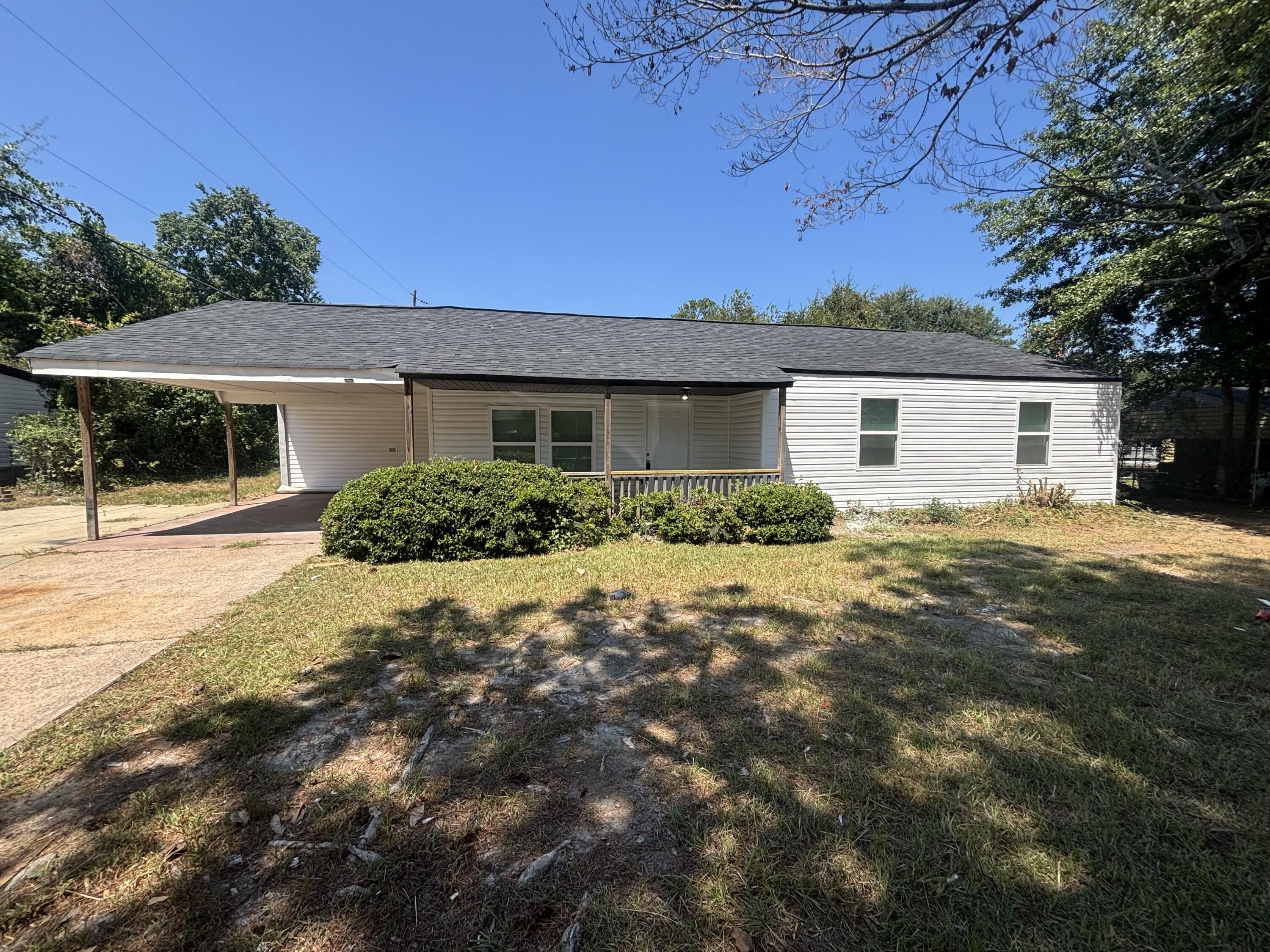 1160 Aldrich Street NE – photo 3