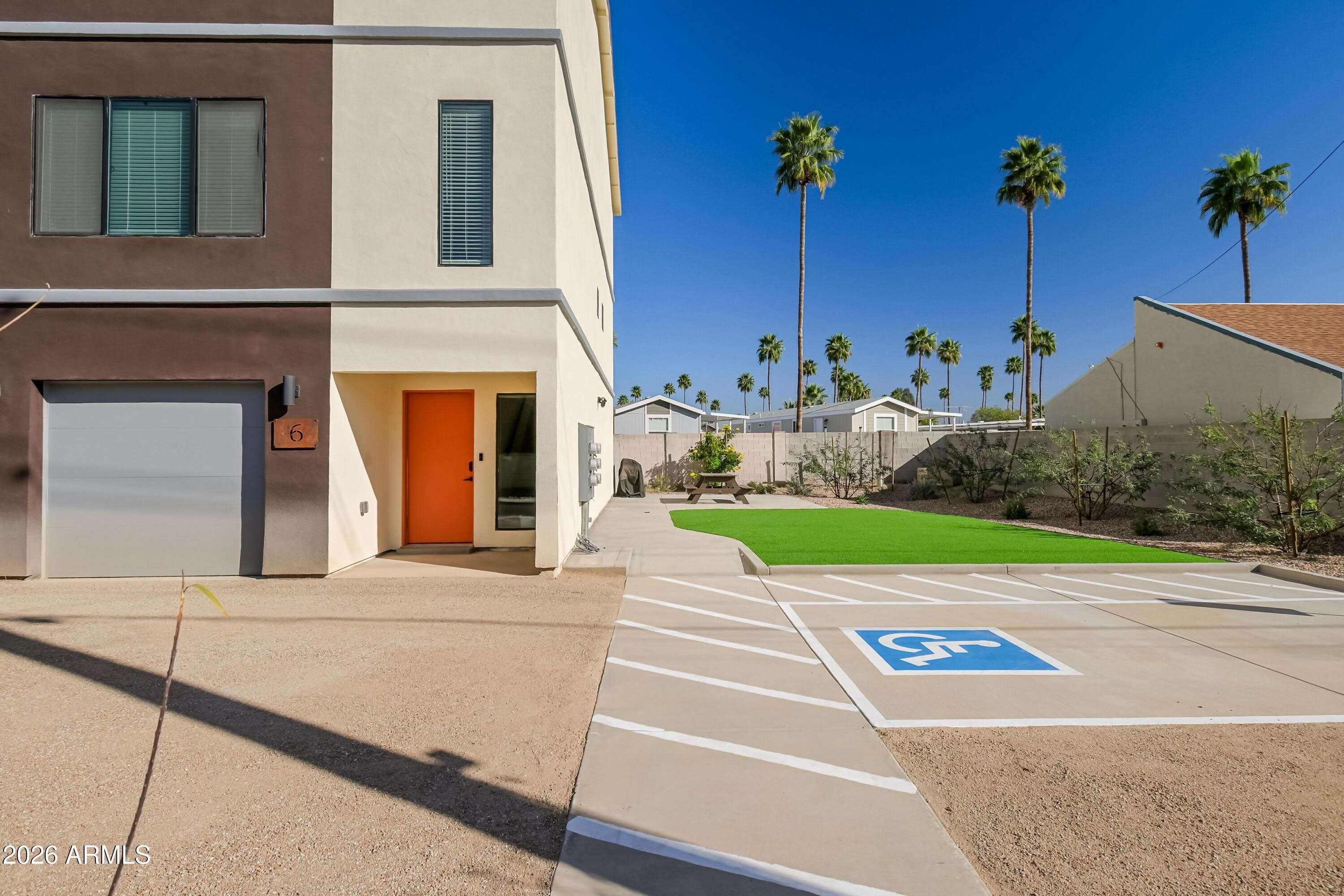 2502 E Paradise Lane – photo 3