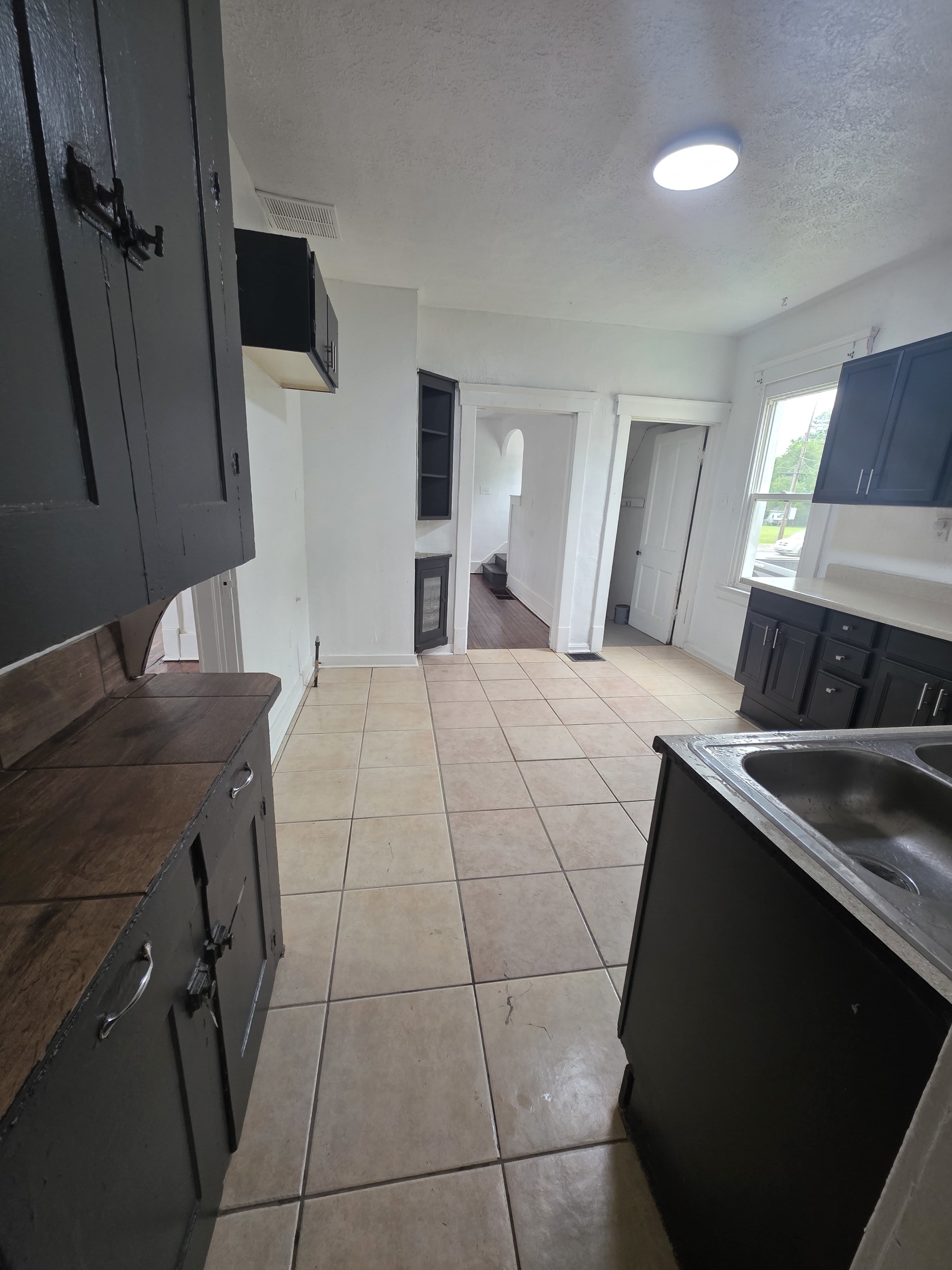 2326 North Ridge Road – photo 5