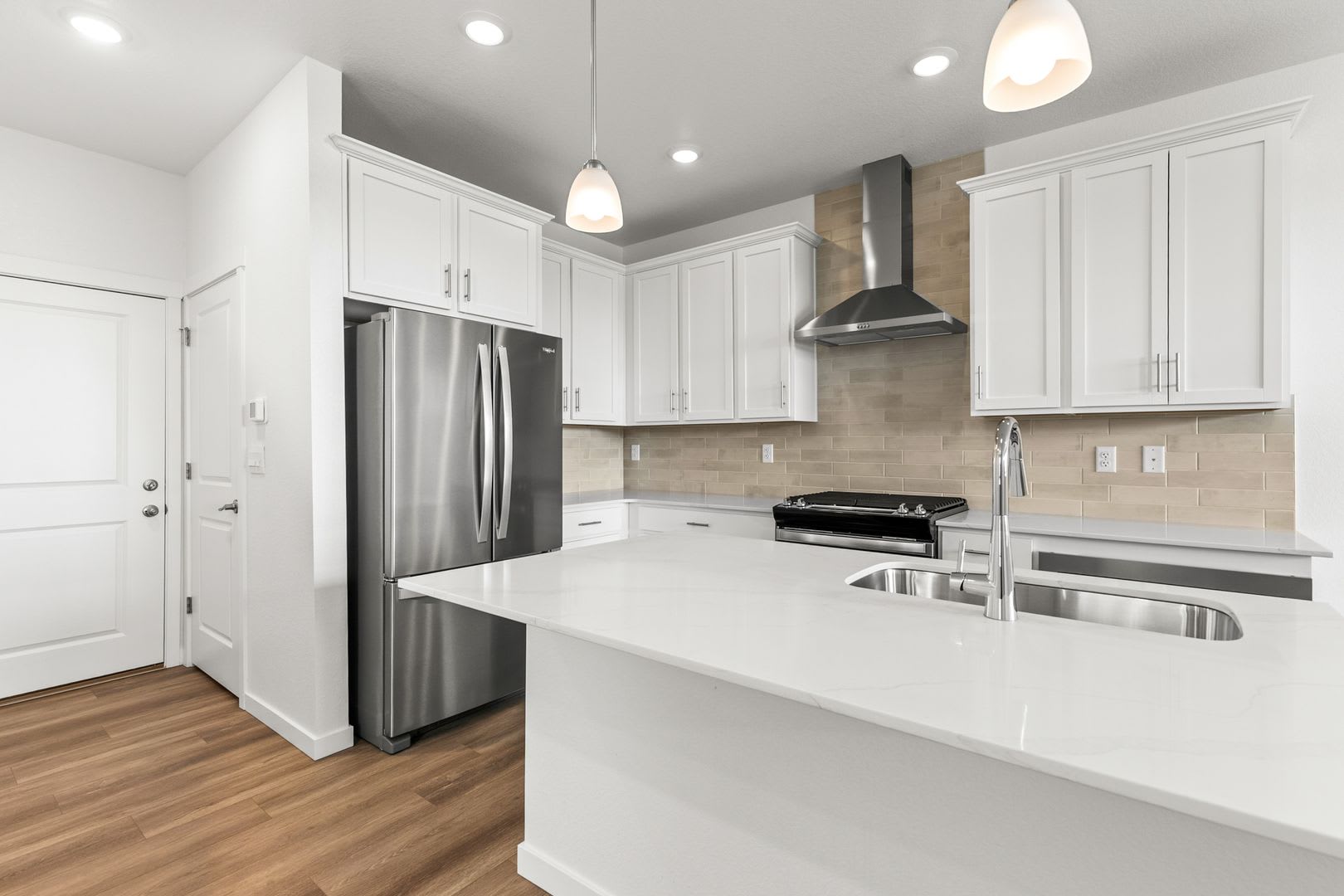 Brand-New 3 Bedroom Townhome in Berthoud – photo 4