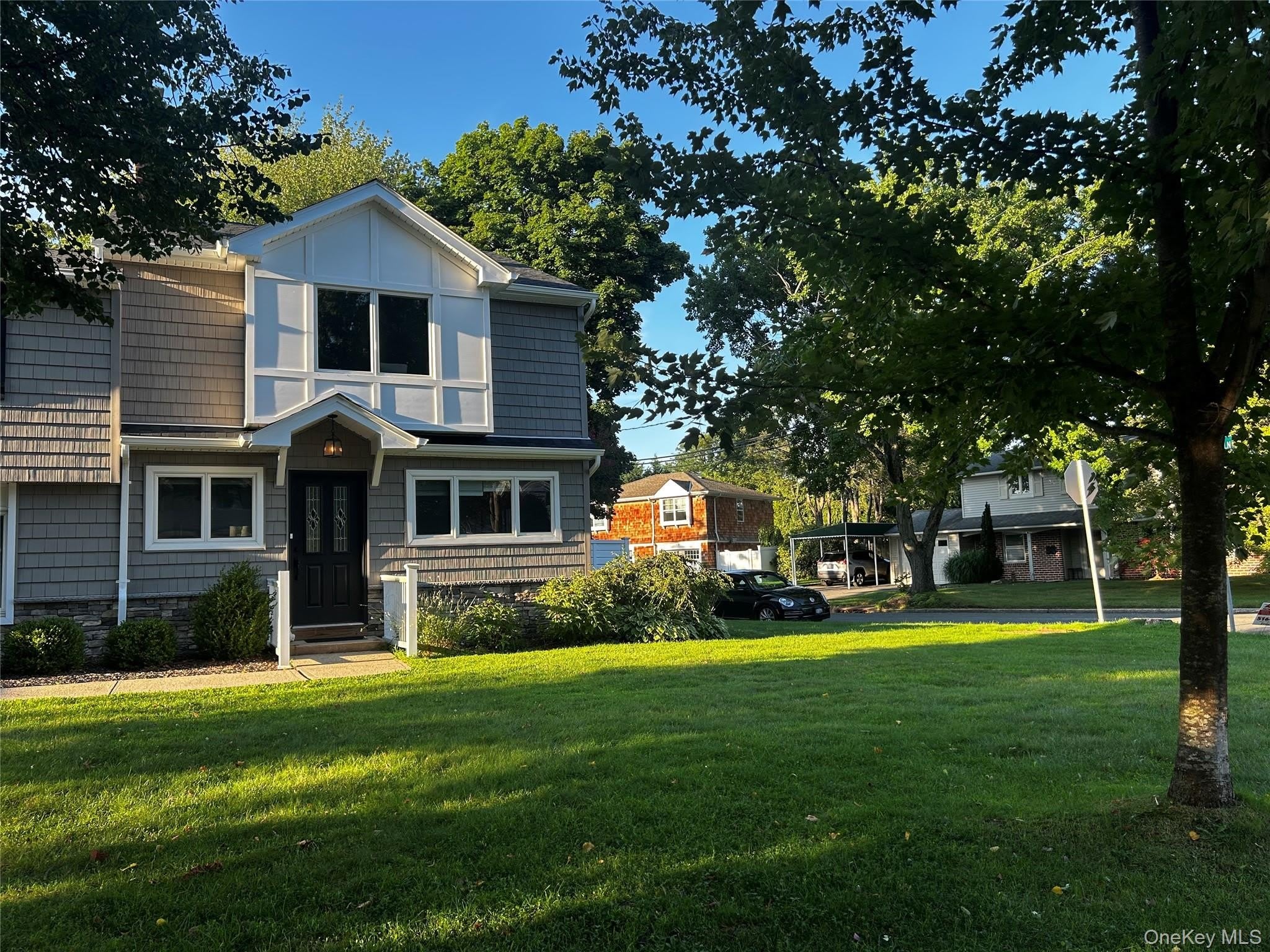 10 Evelyn Drive – photo 2