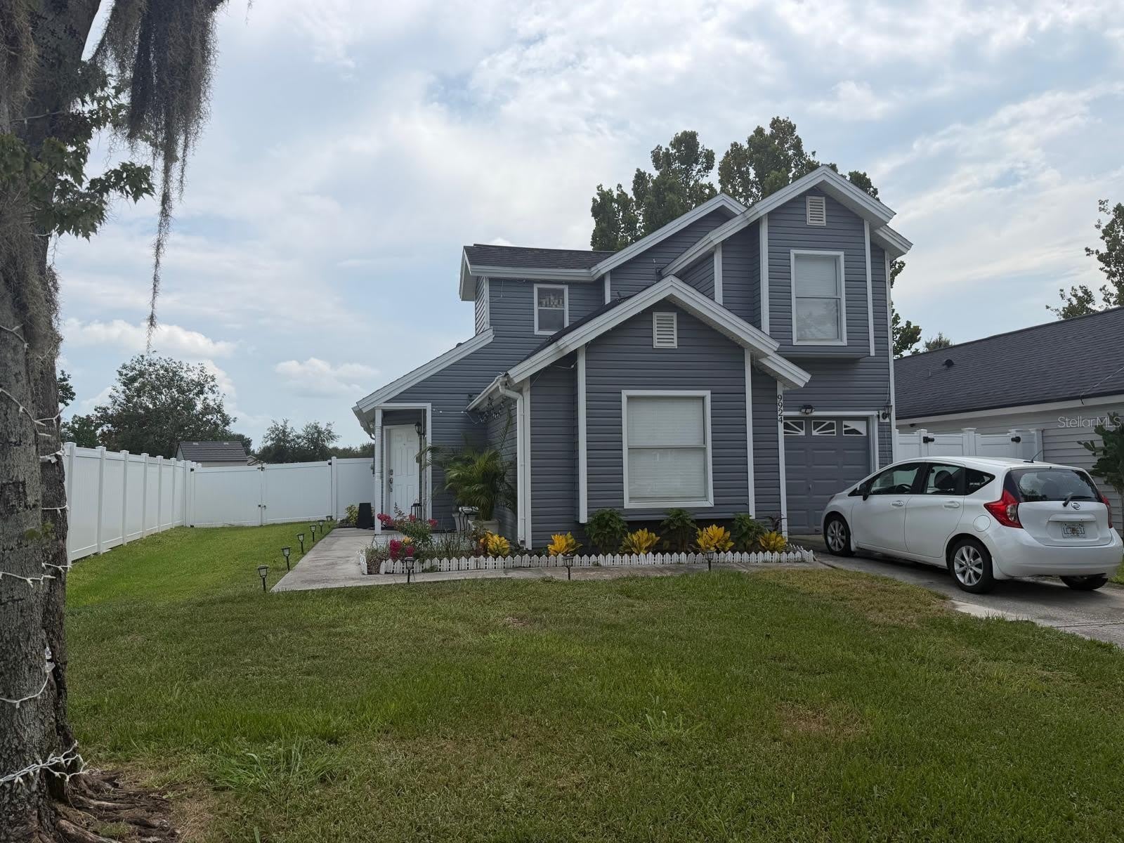 9924 SURREY RIDGE Road – photo 1