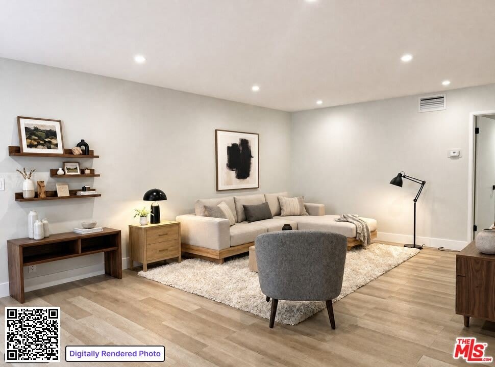 1031 N Laurel Ave – photo 2