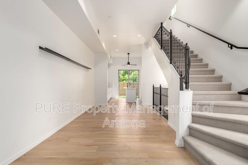 421 W 6th St – photo 4
