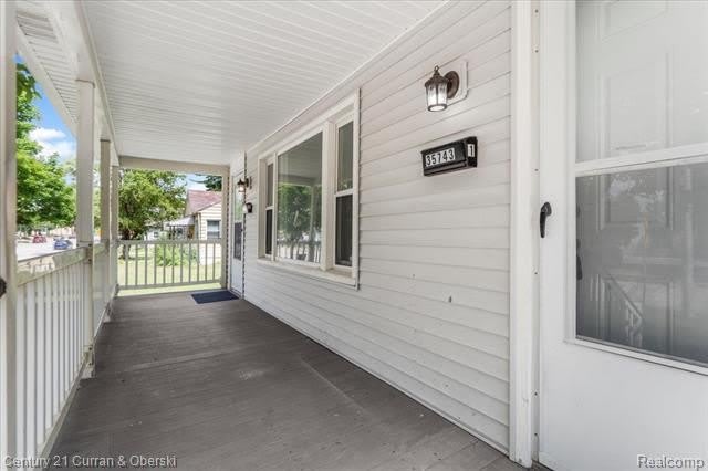 35743 E Michigan Avenue – photo 4
