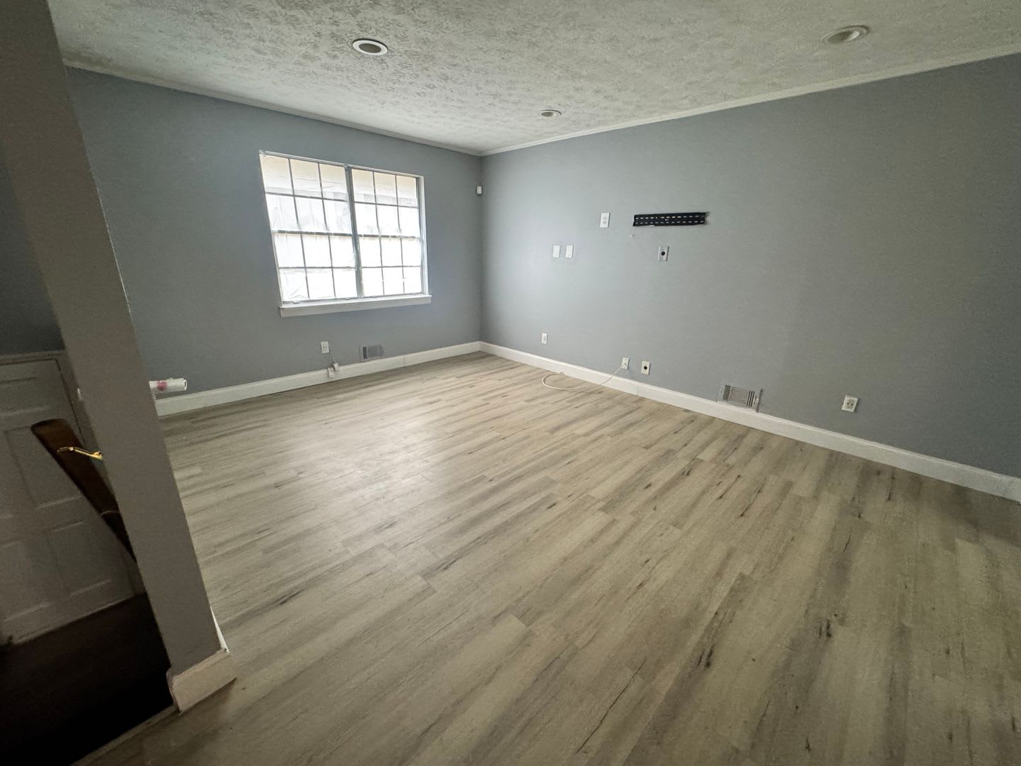 Room in 4 Bedroom Home at Cedar Hurst Trl – photo 5