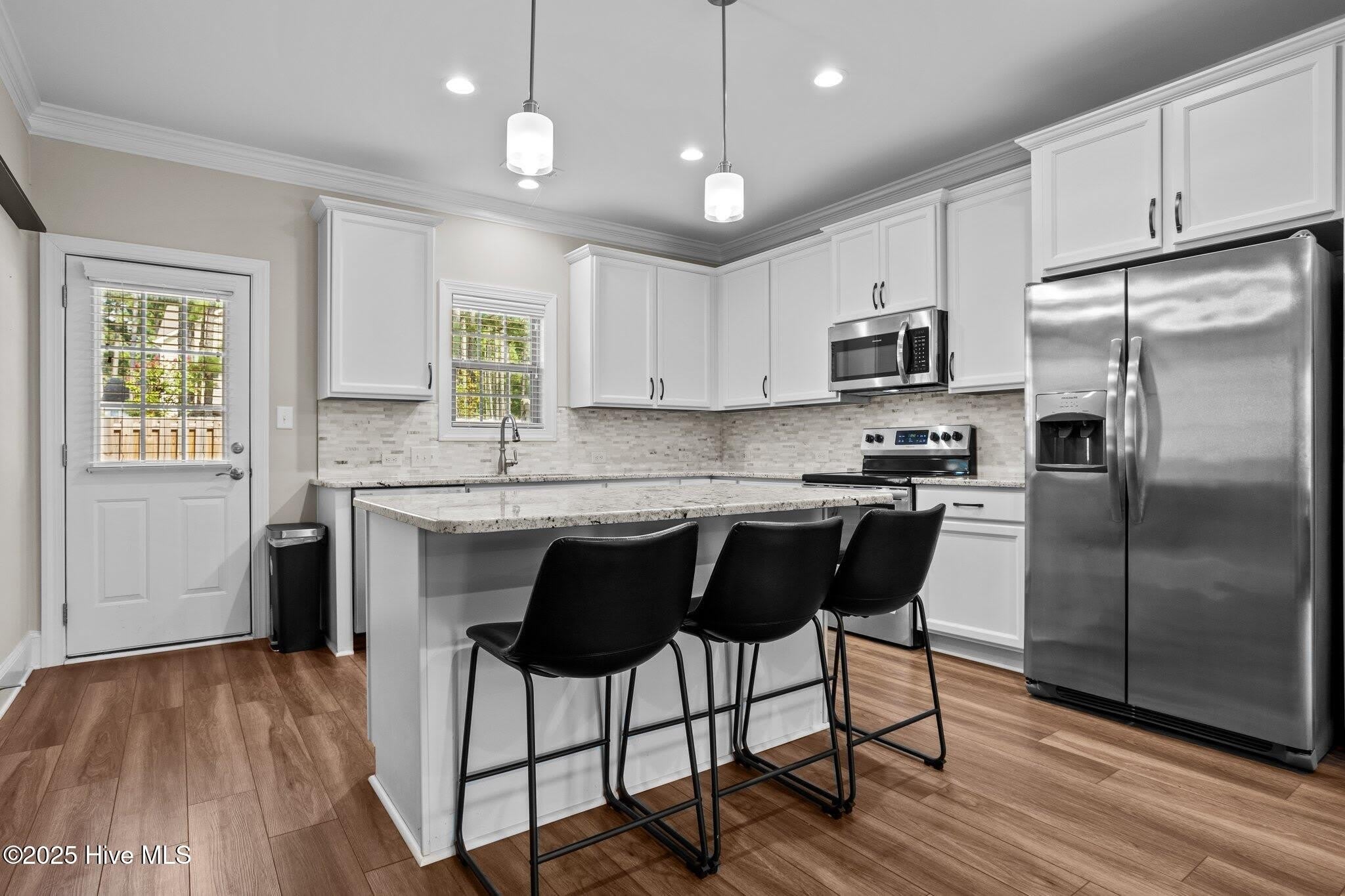127 Lark Drive – photo 3