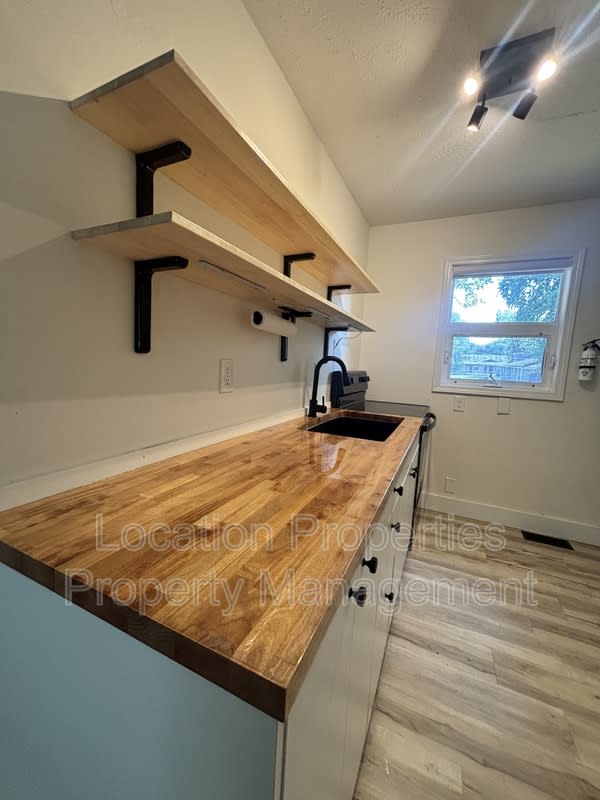 1515 West 3rd Street – photo 5