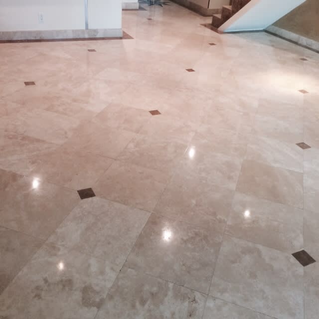 2300 Ne 33rd Ave – photo 1