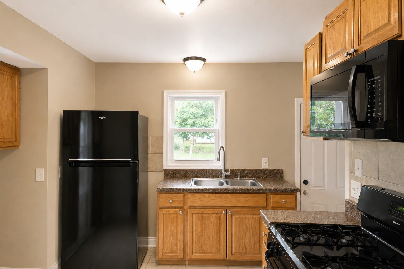 5201 Irving Avenue N – photo 3