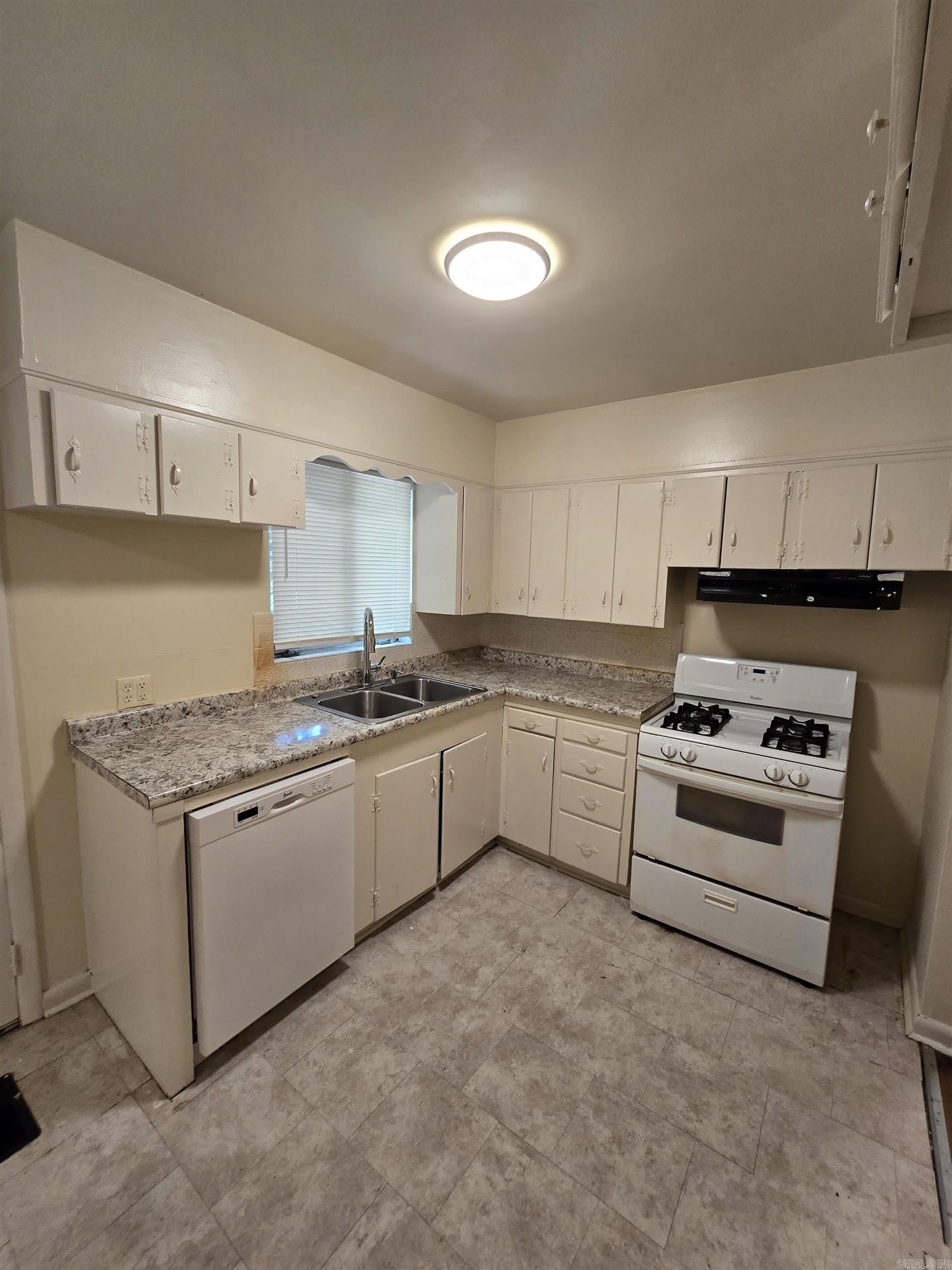 111 Broadmoor Drive – photo 5