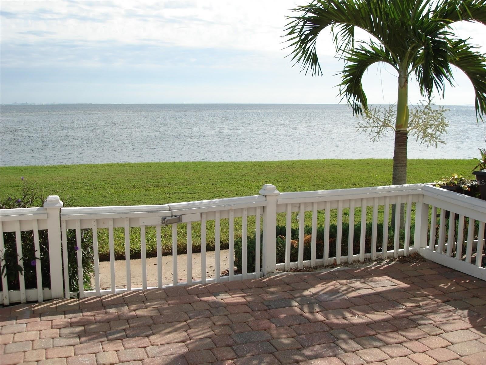 5248 BEACH Drive SE – photo 4