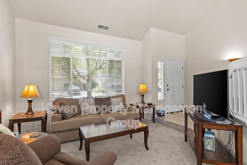 2866 Valcourt Way – photo 2