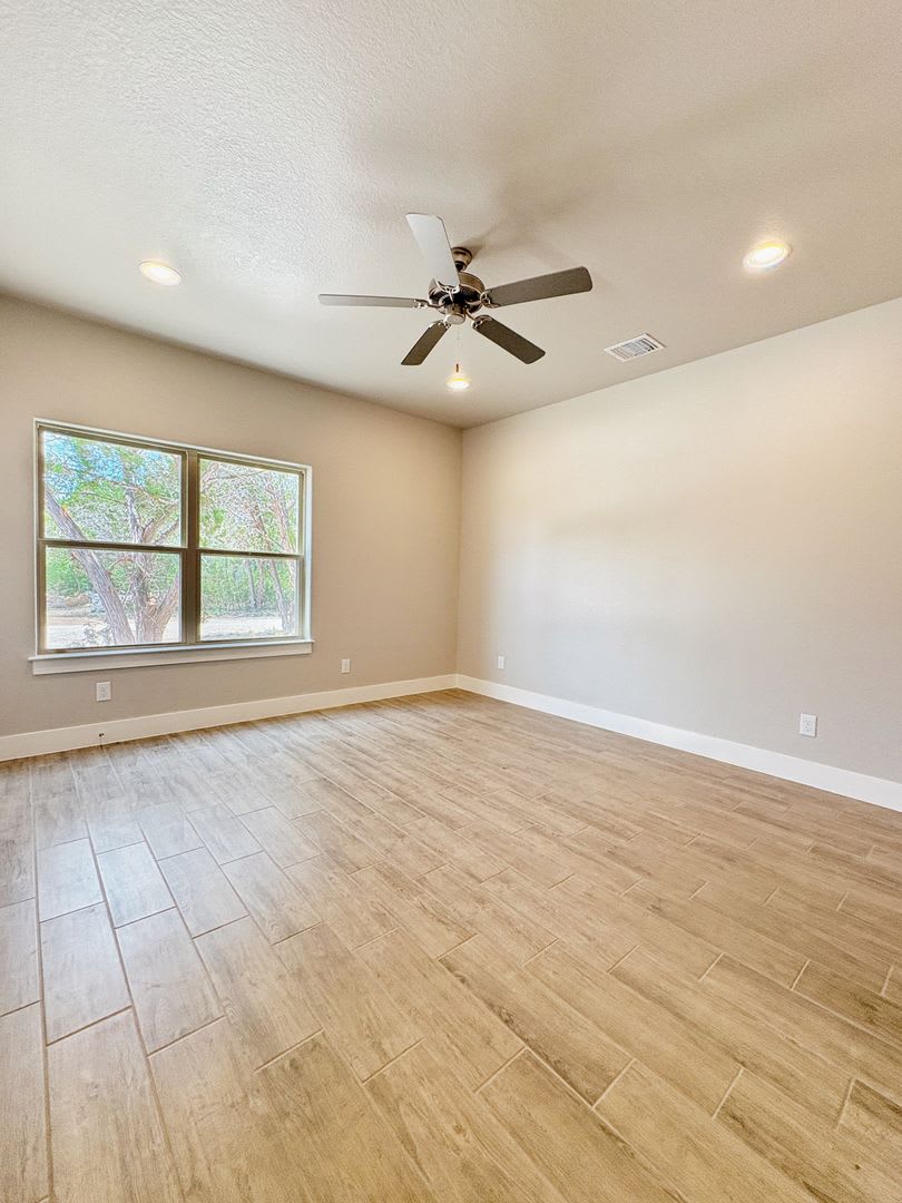 Charming Brand-New 3 Bedroom, 2 Bath Home in a Peaceful Community – photo 5