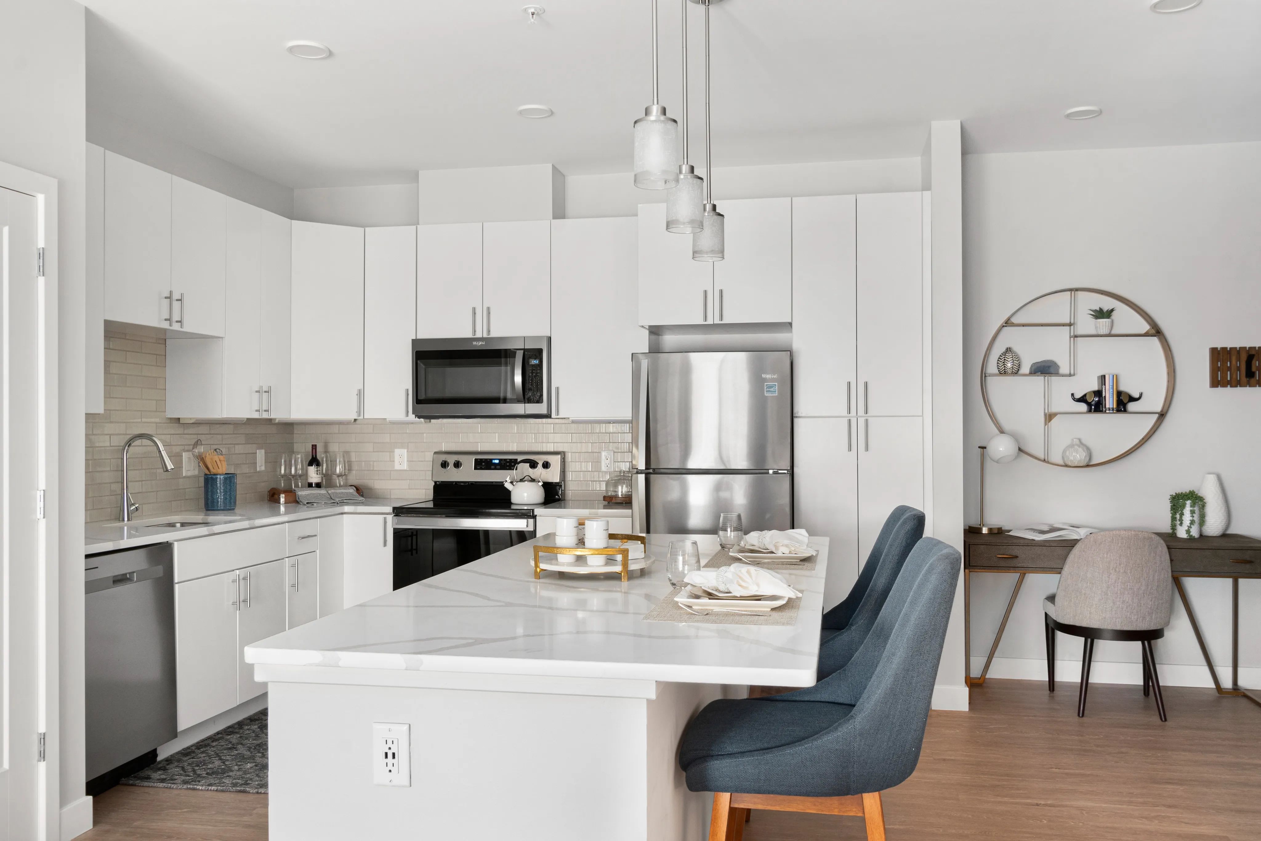 505 Sutton – photo 4