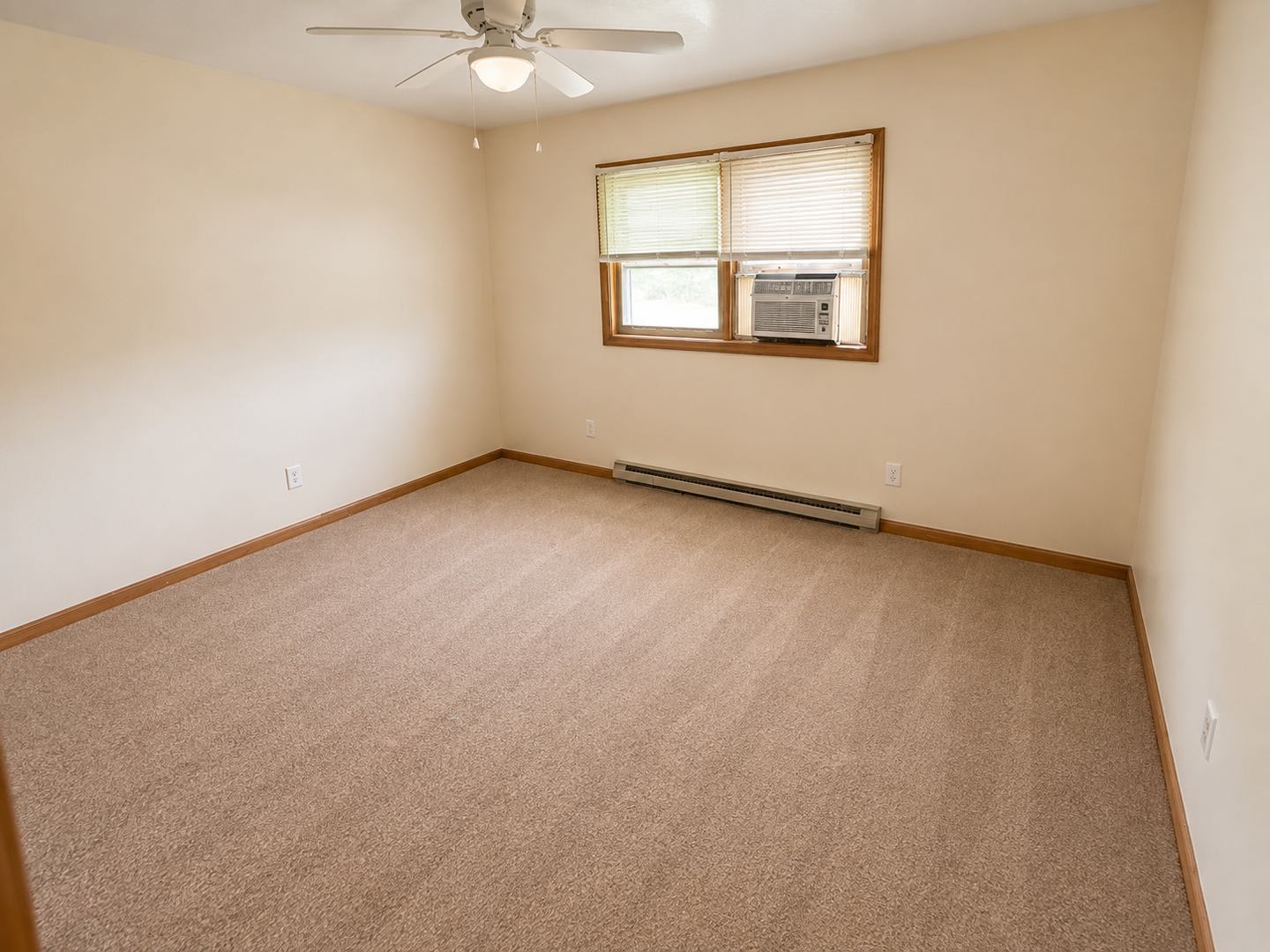 Blacksburg, 2 BR / 1 BA Available August 10 – photo 5