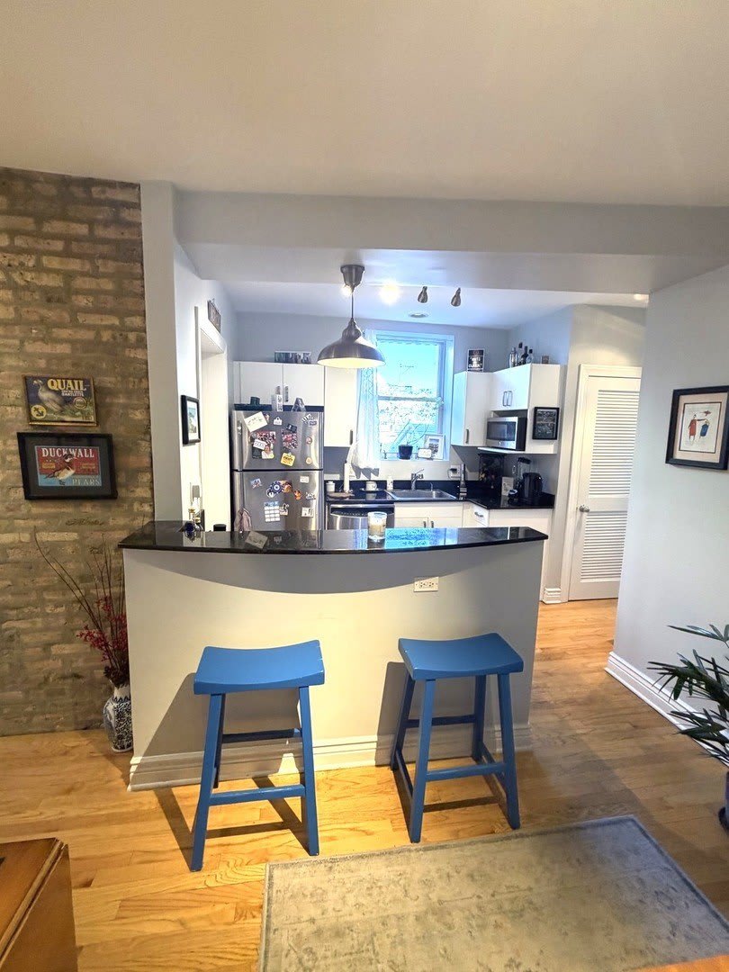 1443 W Victoria Street – photo 4