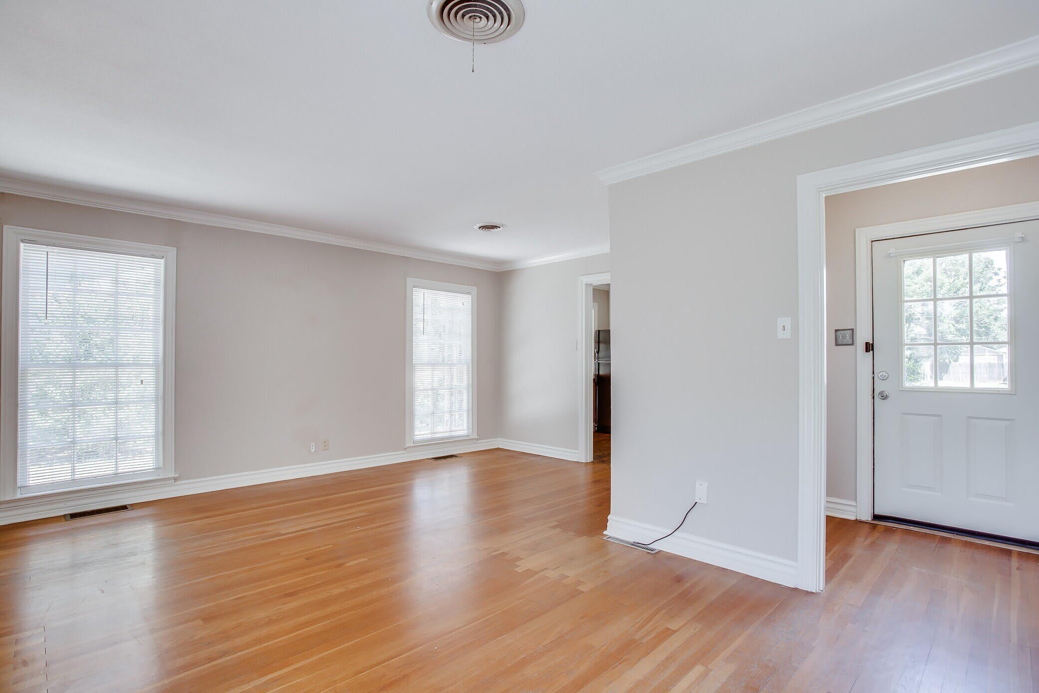 2403 32nd Street – photo 3