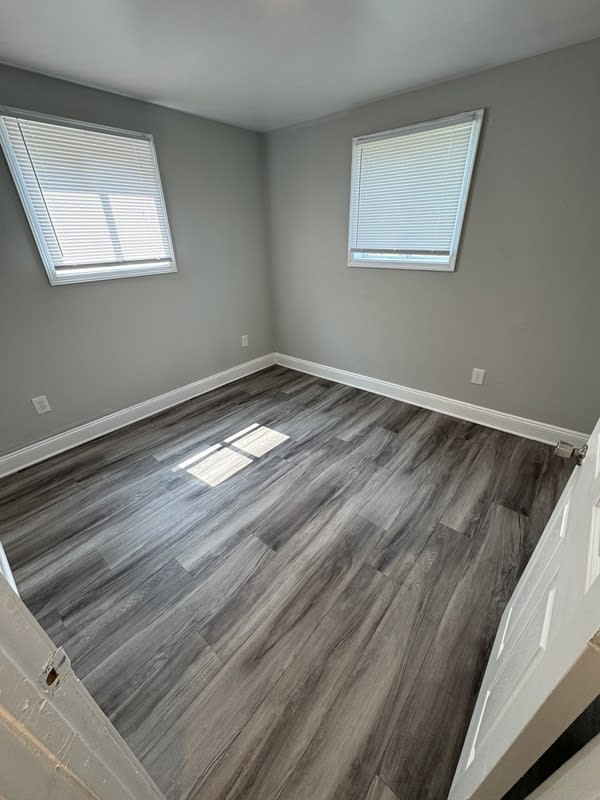 2100 Phaup St – photo 5