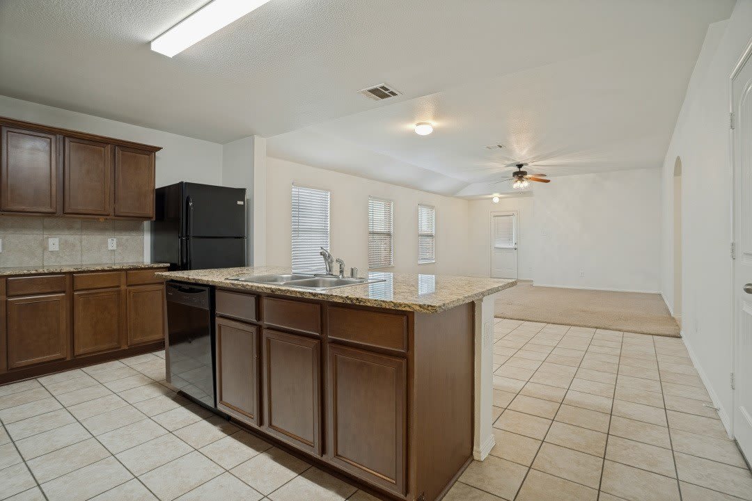 1106 Nickel Street – photo 3