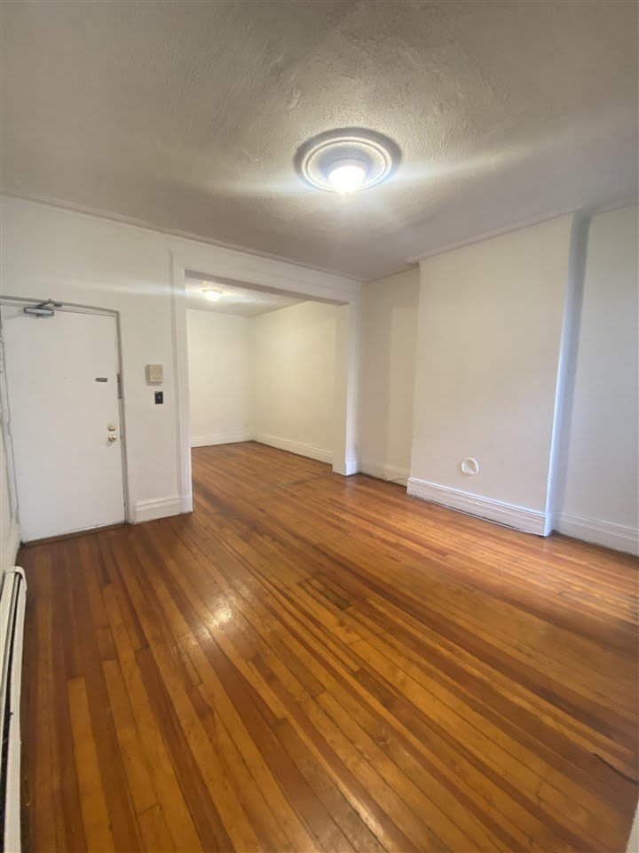 112 14TH ST – photo 2