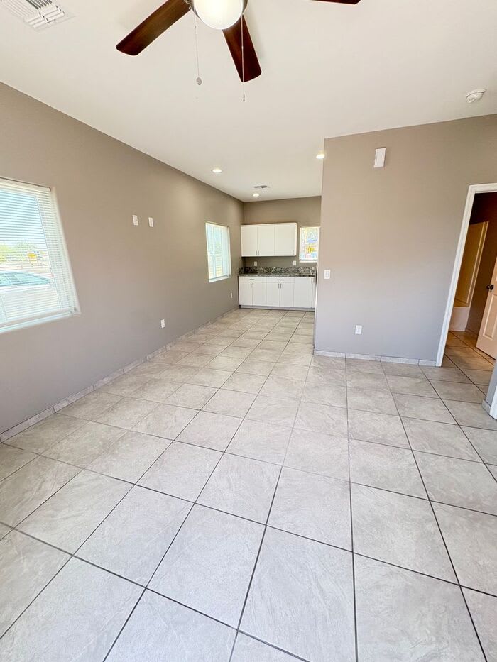 4013 East 22nd Street – photo 4