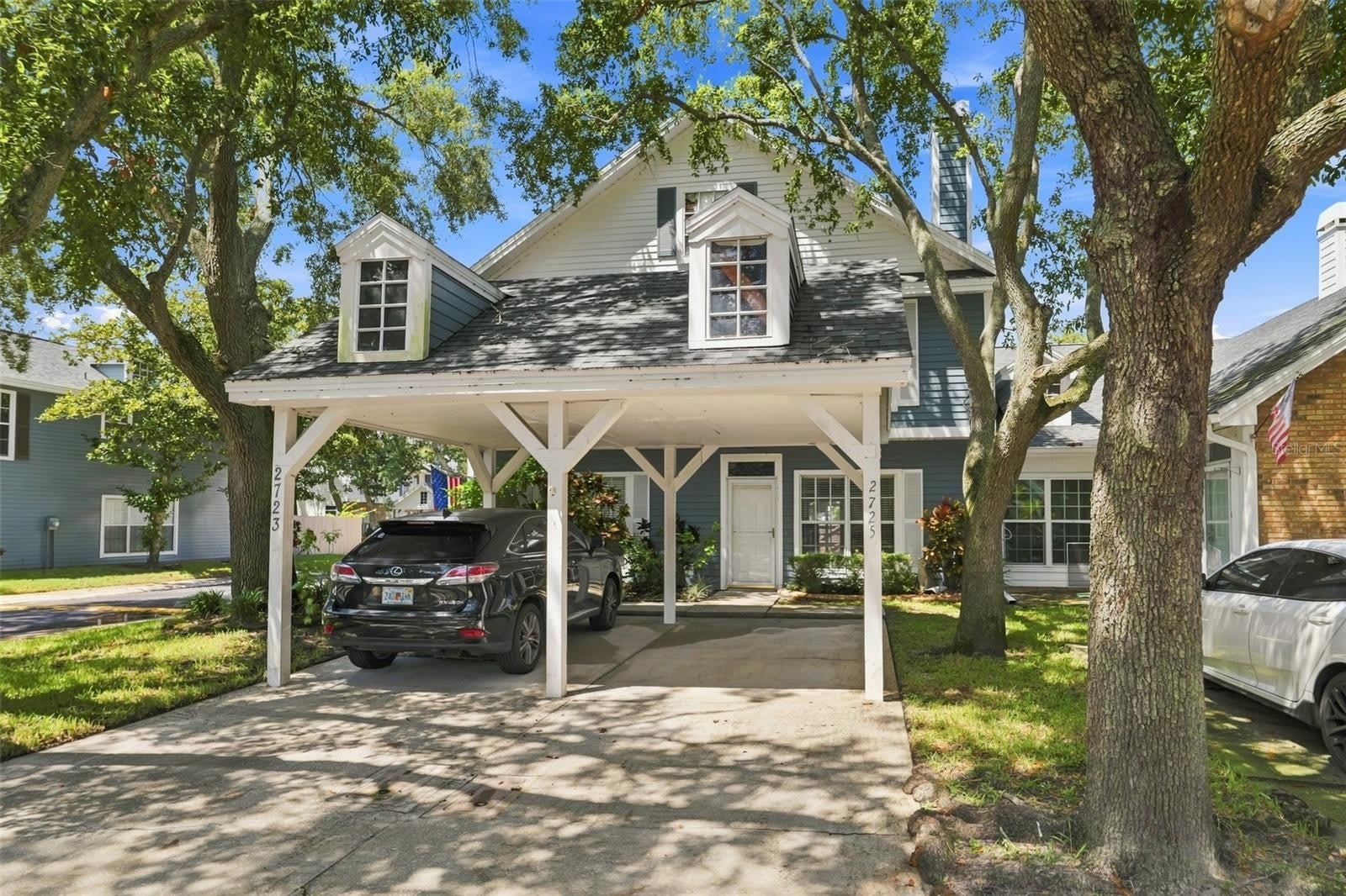 2725 PENZANCE Street – photo 2