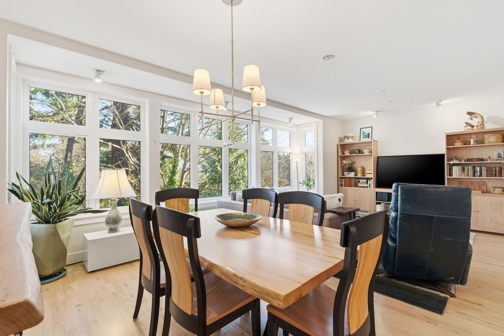 Furnished Bainbridge Condominium – photo 4